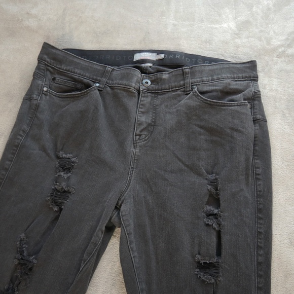 Torrid Bombshell Skinny 22R Black Premium Stretch High Rise Destructed Jeans - Picture 3 of 12